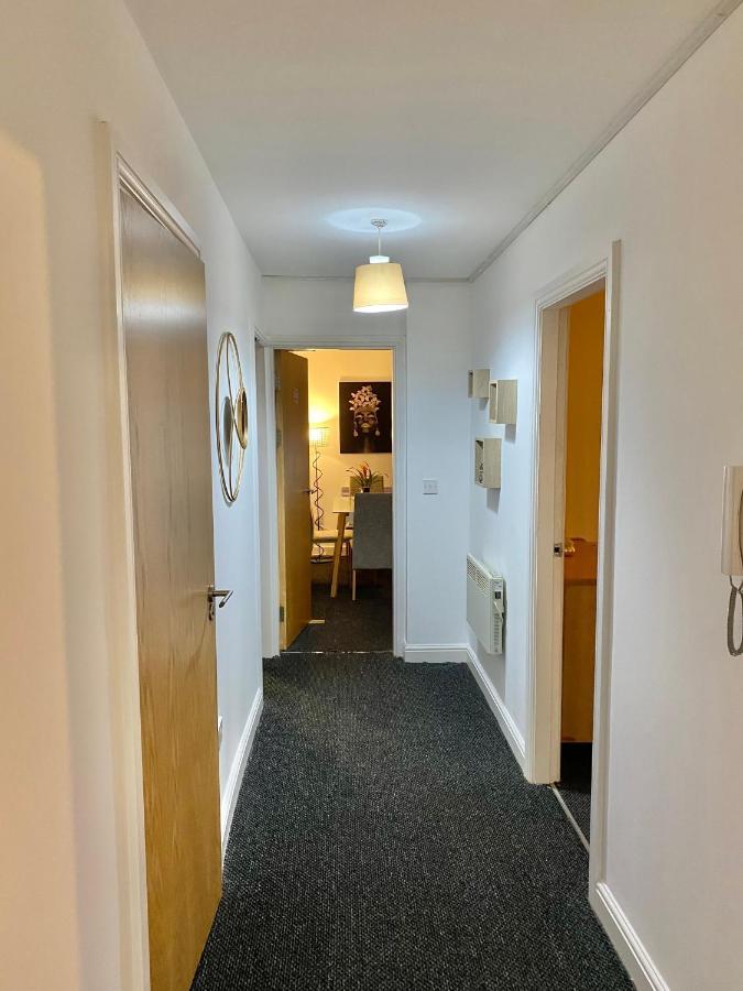 Unique View Of Anfield Stadium - Charming 2 Bedroom Apartment In Liverpool With Parking Εξωτερικό φωτογραφία